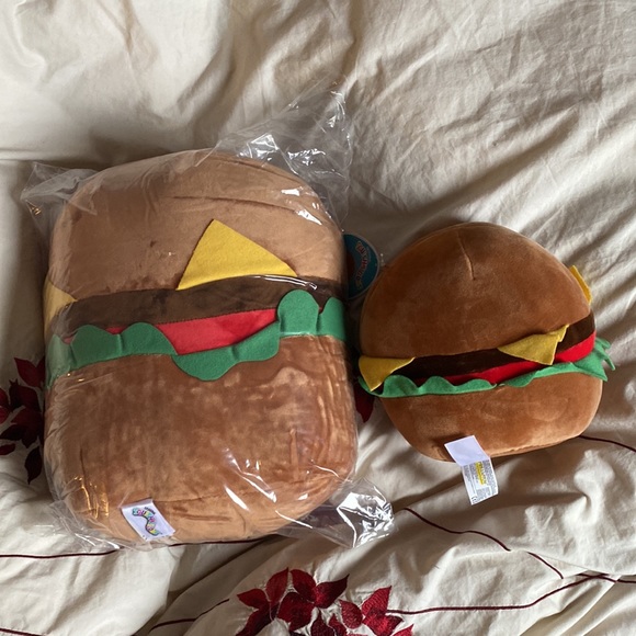 Squishmallow 12 & 8 Hamburger Carl bundle - Picture 3 of 3